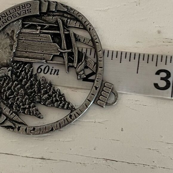 Vintage 2002 Birds & Bloom solid pewter Christmas ornament w/cardinal scene - Picture 11 of 12